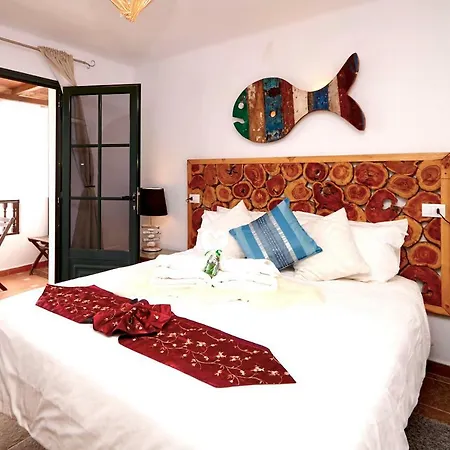 Casa Margarita - Shared Pool - Close To Seafront Promenade *