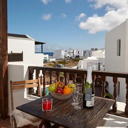 Casa Margarita - Shared Pool - Close To Seafront Promenade *