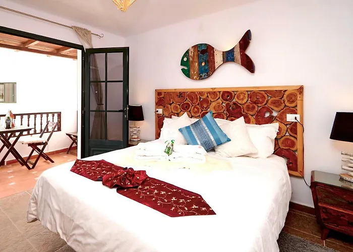 Casa Margarita - Shared Pool - Close To Seafront Promenade *