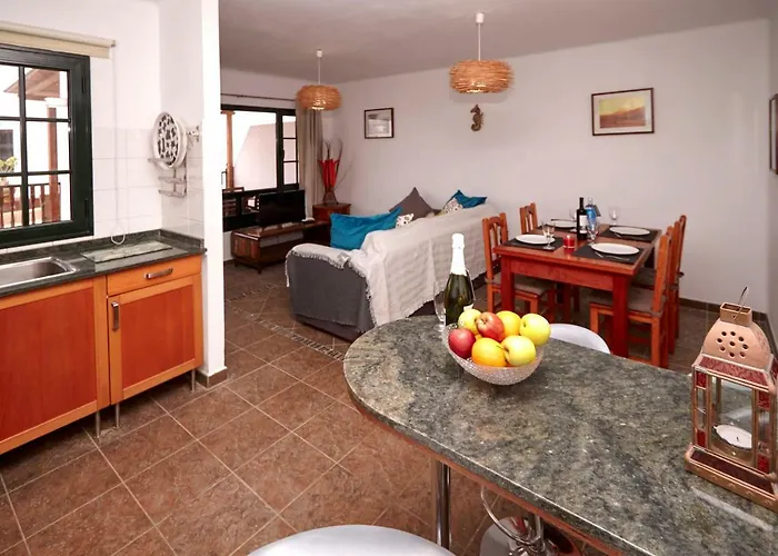 Casa Margarita - Shared Pool - Close To Seafront Promenade Пунта-де-Мухерес