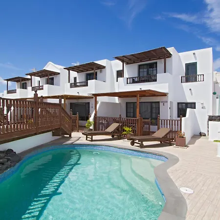 Casa Margarita - Shared Pool - Close To Seafront Promenade *