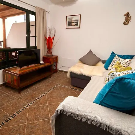 Casa Margarita - Shared Pool - Close To Seafront Promenade