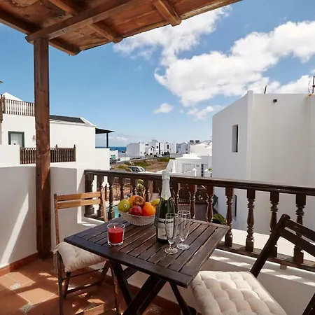 Casa Margarita - Shared Pool - Close To Seafront Promenade * Punta Mujeres