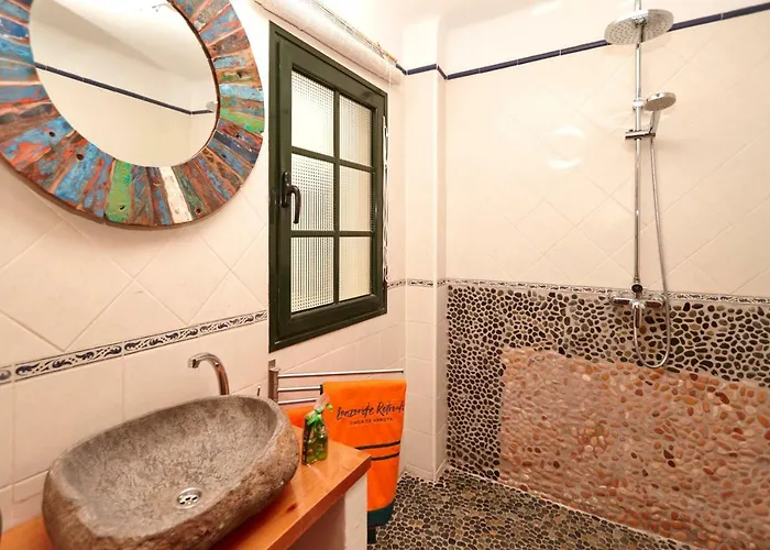 Casa Margarita - Shared Pool - Close To Seafront Promenade Punta Mujeres