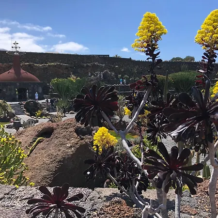 Villa Casa Margarita - Shared Pool - Close To Seafront Promenade Punta Mujeres