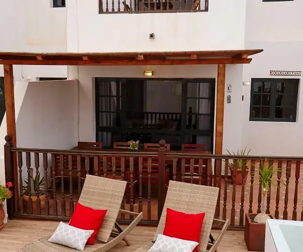 Villa Casa Margarita - Shared Pool - Close To Seafront Promenade *